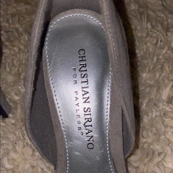 Heels - Picture 2 of 4